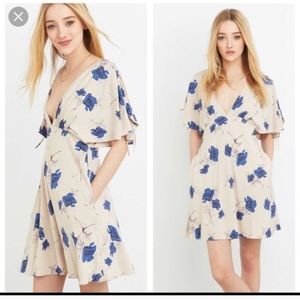 Free People Melanie Draped Floral Boho VSCO Festival Dress Size 6